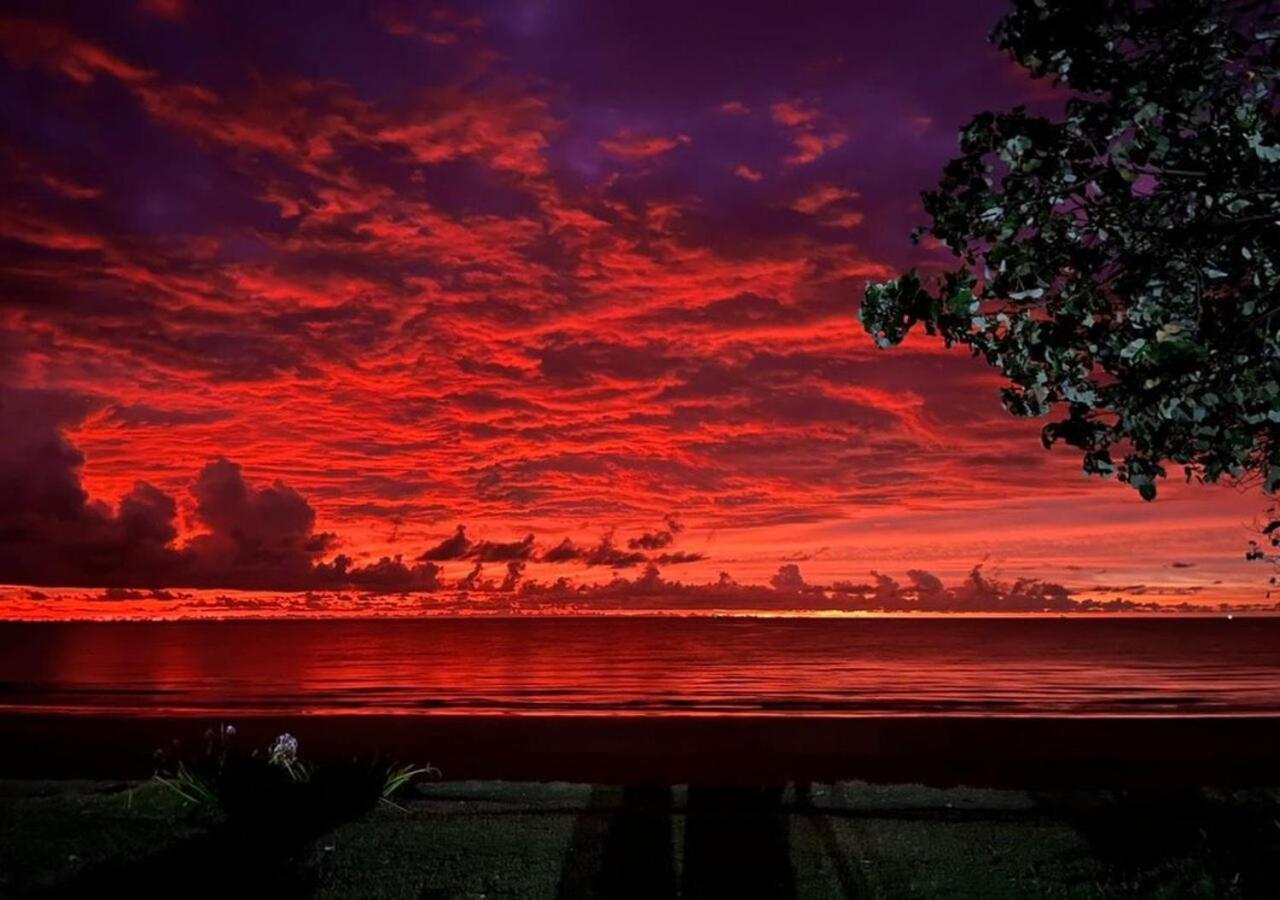 Borneo Beach Villa & Suite Kota Kinabalu Exteriér fotografie